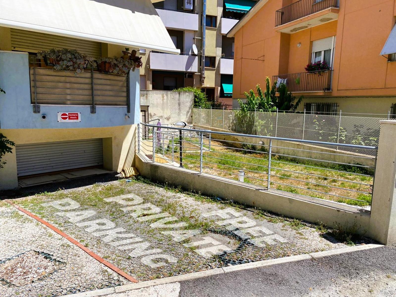 Vip Bright Experience Free Parking Apartment
