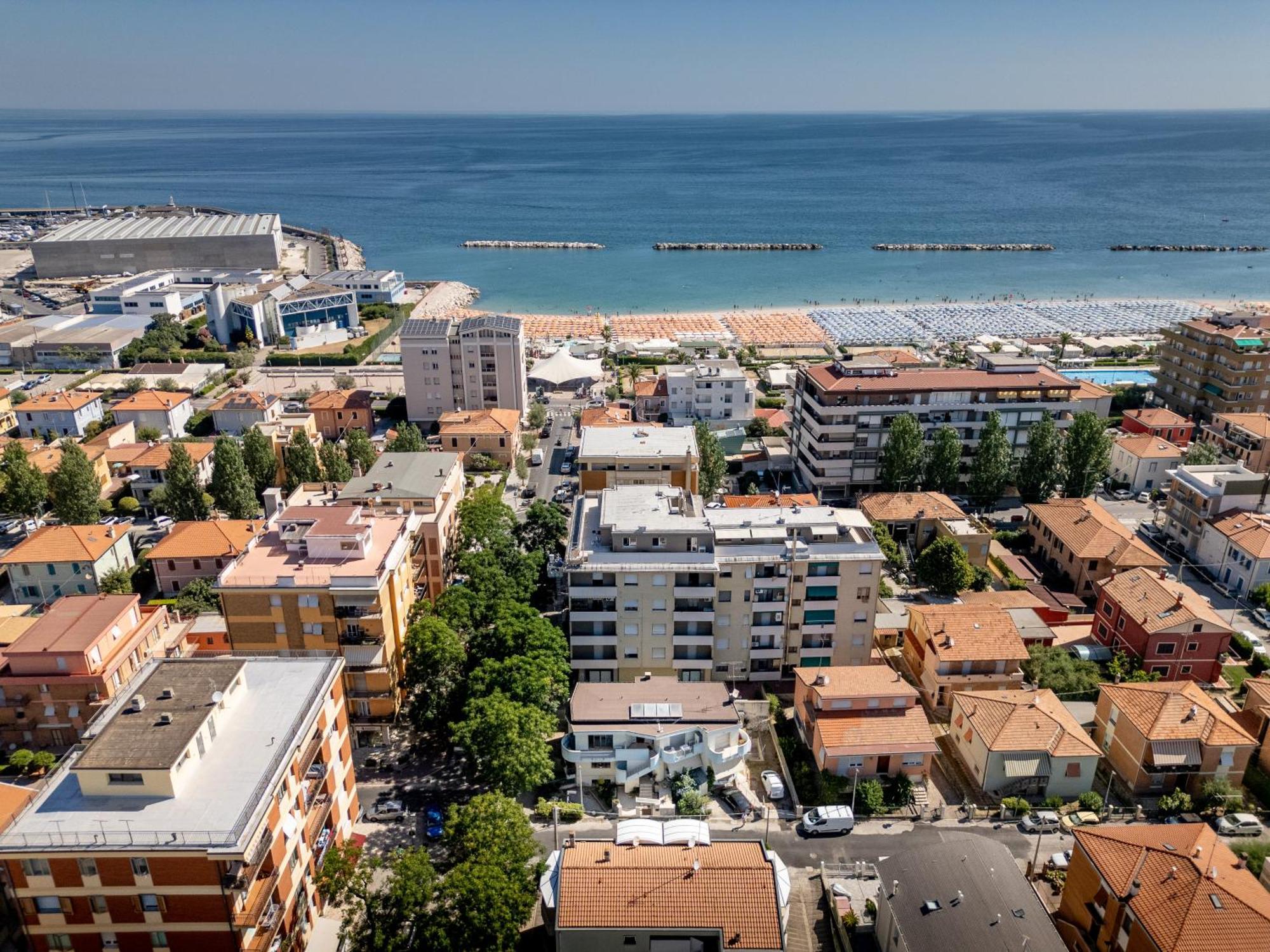 Apartment Vip Bright Experience Free Parking Fano
